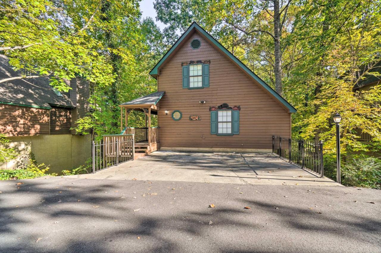 Picturesque Pigeon Forge Cabin With Mountain Views Eksteriør bilde