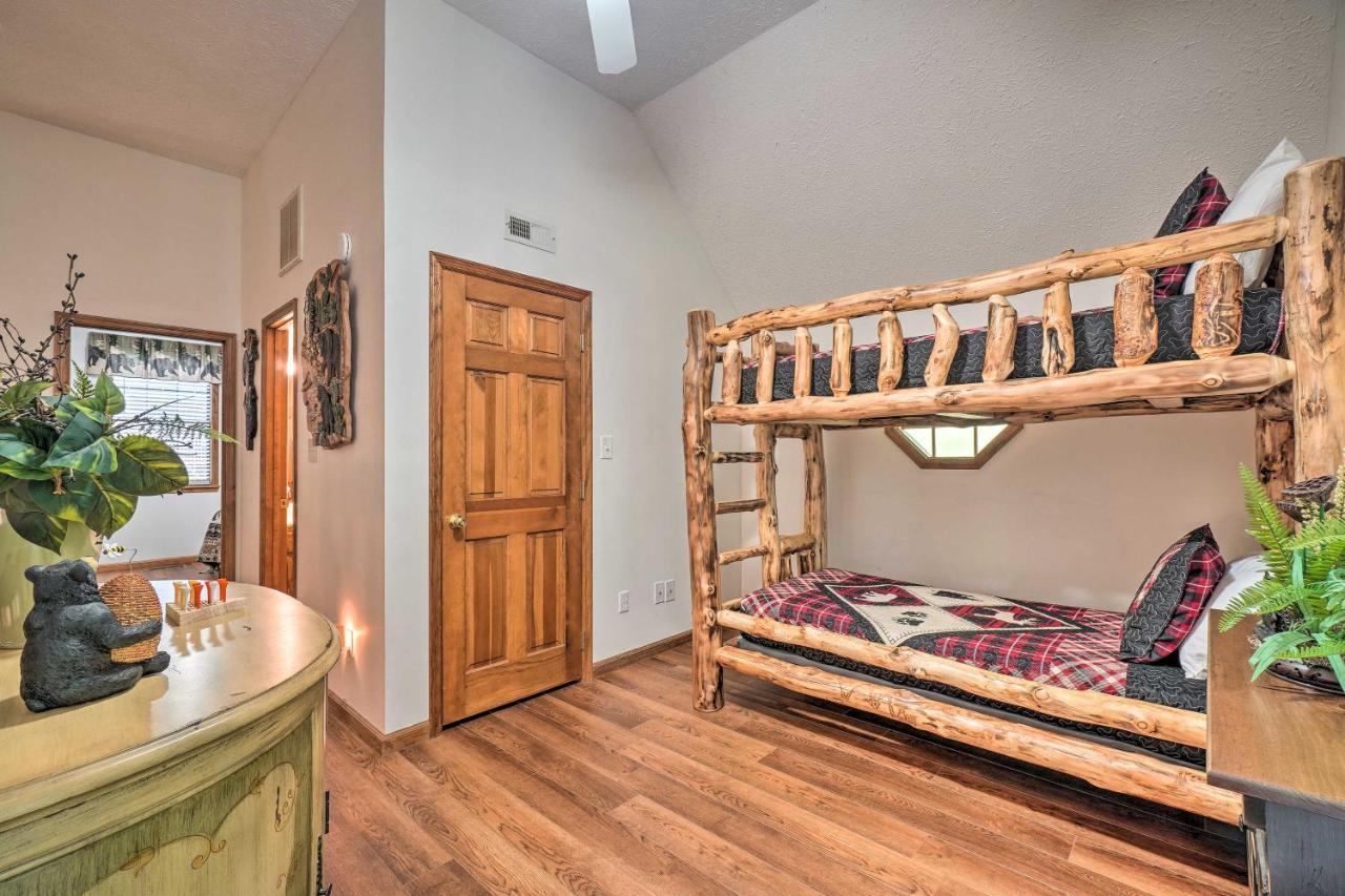 Picturesque Pigeon Forge Cabin With Mountain Views Eksteriør bilde